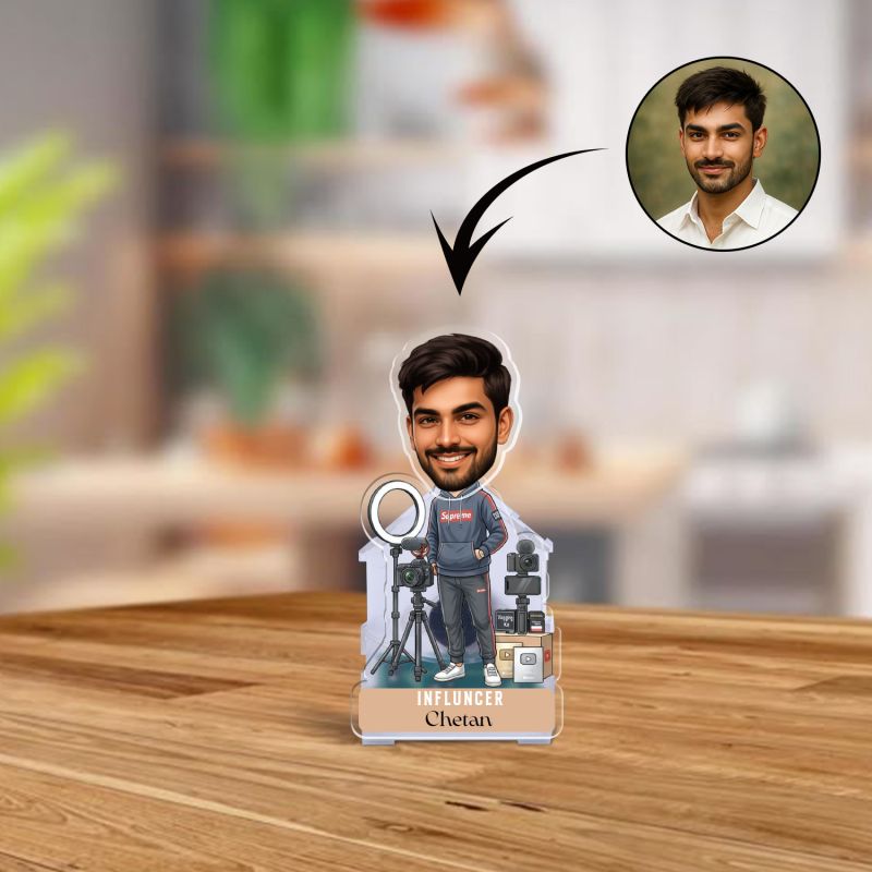 Personalized Influencer/Vlogger Bobblehead Caricature Car Dahboard Décor for Youtubers & Content Creators Unique Gift for Photography & Influencer Solar Powered Moving Head